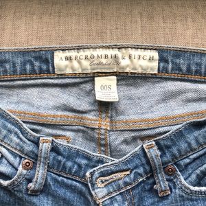 Abercrombie & Fitch Jeans - Abercrombie & Fitch Erin Lightly Distressed Jeans Abercrombie & Fitch Jeans - Abercrombie & Fitch Erin Lightly Distressed Jeans